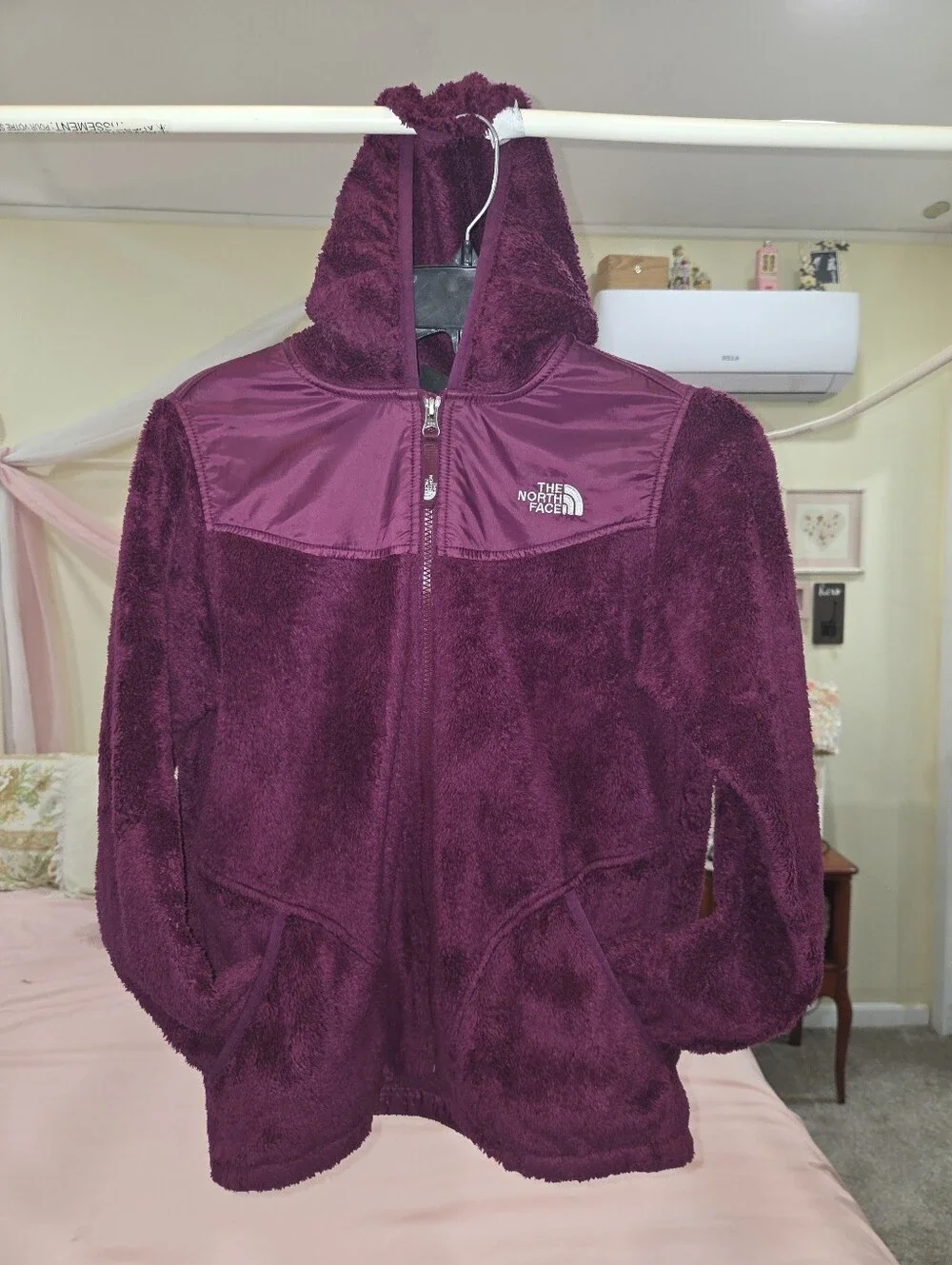 The North Face Girls Full-Zip Oso Plush Hoodie in Plum Girls Size XL/18